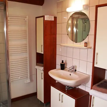 Le Trianon, Verbouwde Authentieke Voormalige Boerderij 펜션
